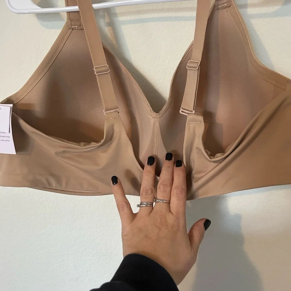 NWT Auden, 44D tan lightly lined wire free bra